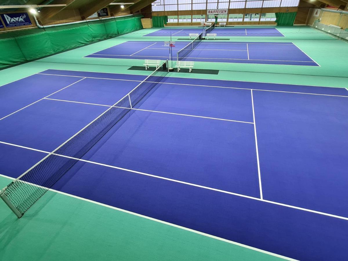 Fitnexx Zelt-Dorf Hotel Balsthal Kültér fotó